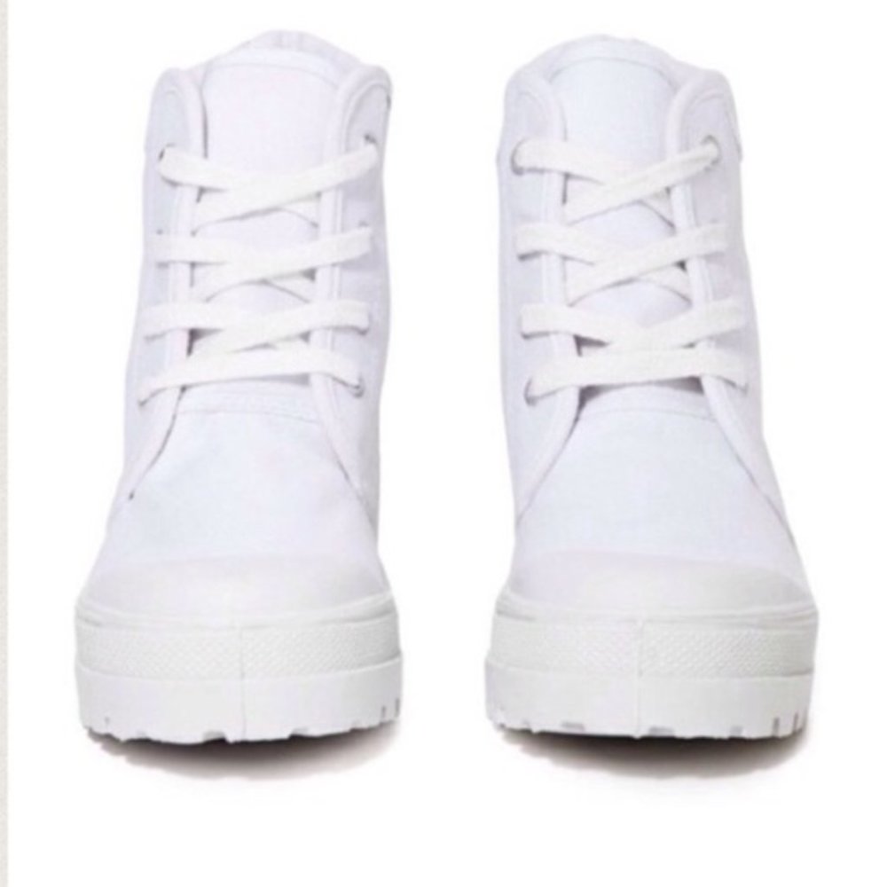 New Lace Up Chunky Sneaker Boots Once More Size 8 - Picture 2 of 3